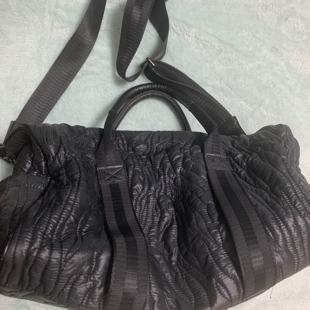 Minnie Rose tote black nylon quilted over nite bag 2 handles roomy good carry on
